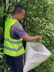 F6483F6F-1344-4AB5-B589-BE7127E35EF8